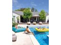 Intex Luxe Lounger | 198 x 157 cm