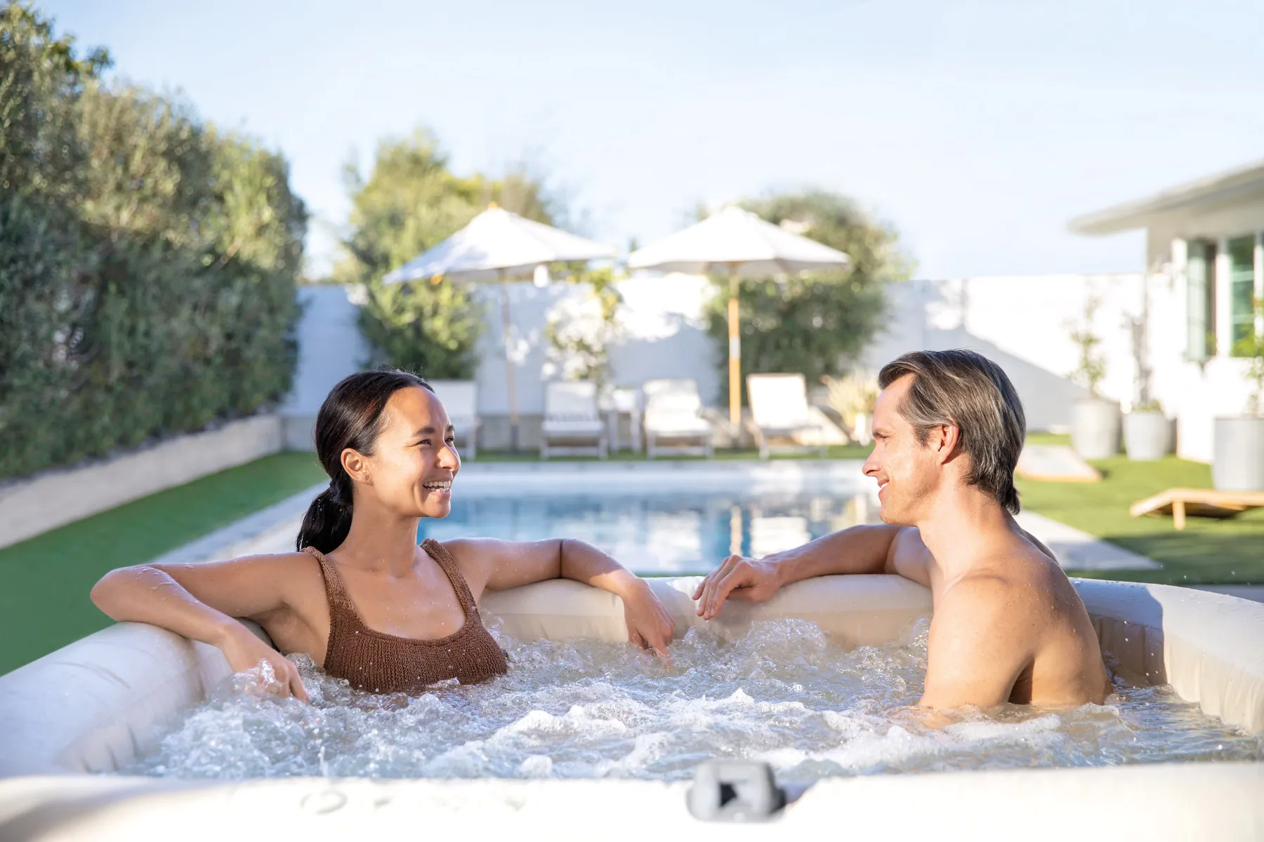 Intex Greywood Bubble Plus Massage jacuzzi Intex chevron Bubble Plus Massage jacuzzi
